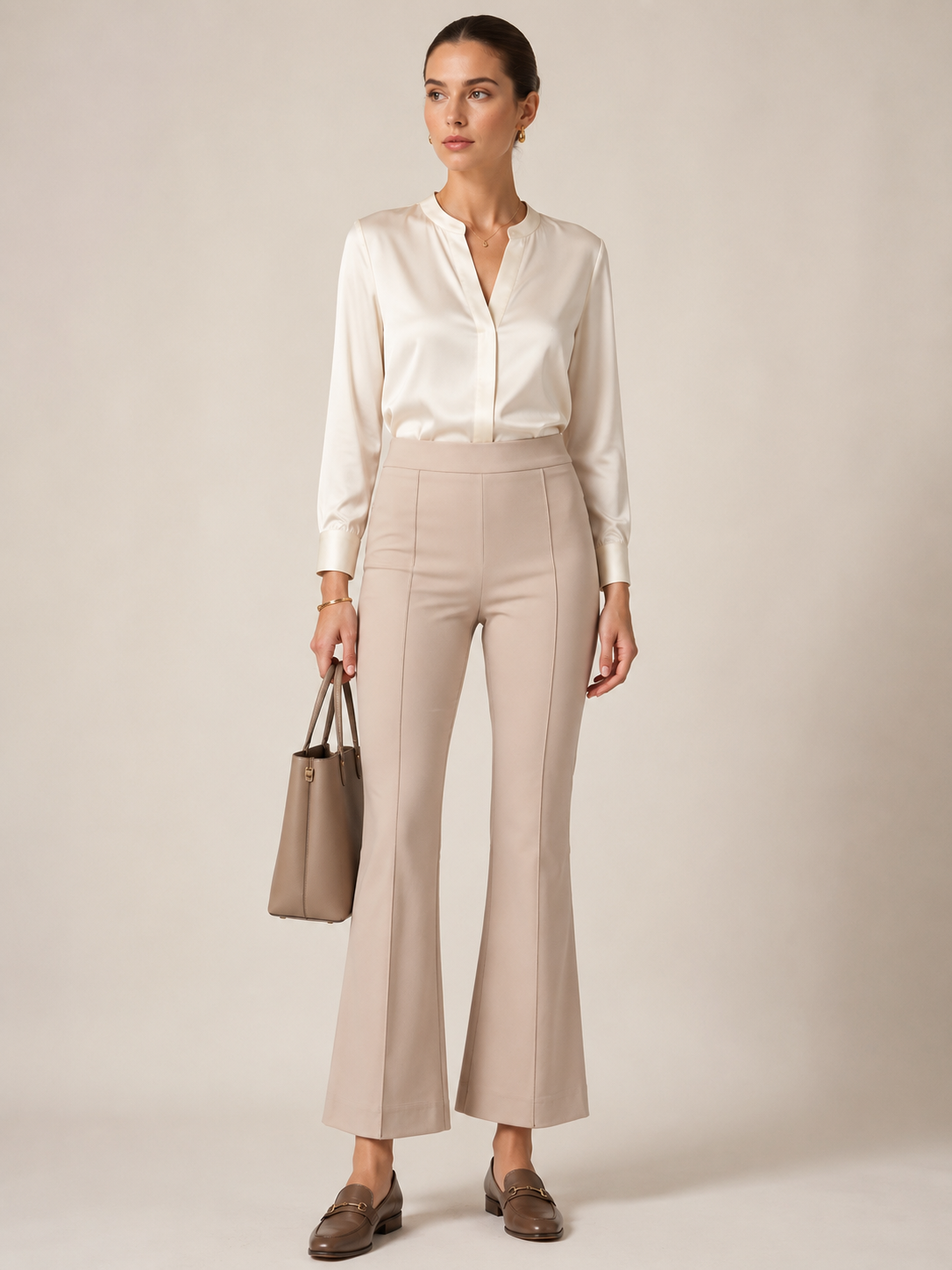 Elegante Kick-Flare Hose „Amaia“ Beige