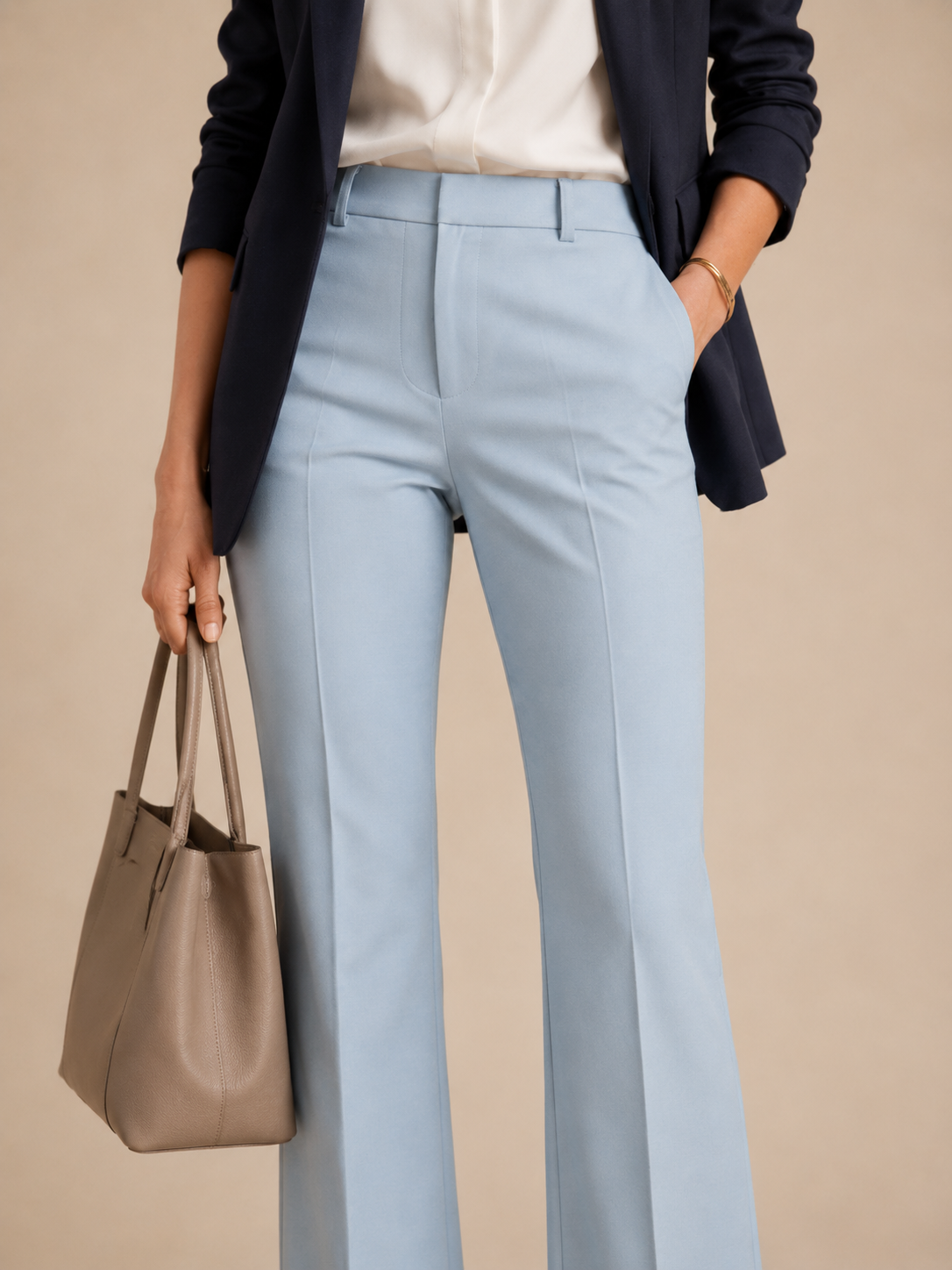 Stoffhose „Asha“ Hellblau