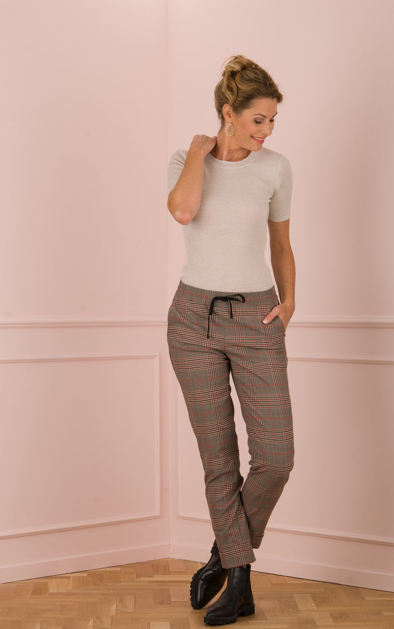 Hose „Kiki“ Beige | Rot | Schwarz - myElisa GmbH