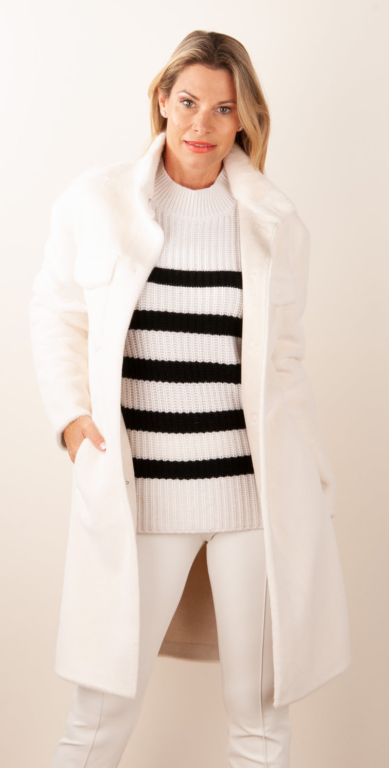 Mantel „Fake Fur“ Offwhite