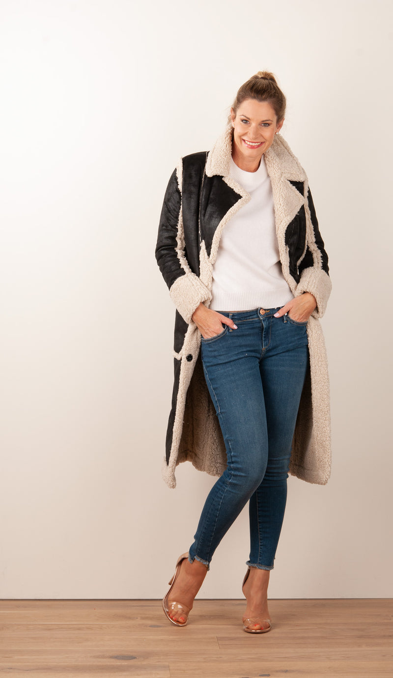 Mantel Schwarz | Creme
