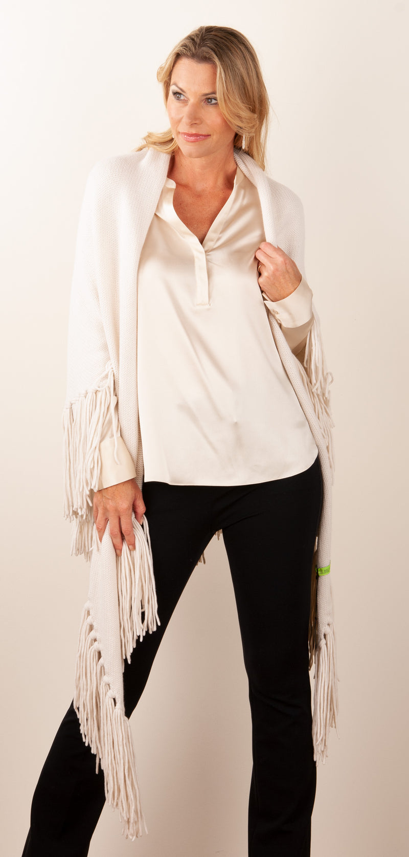 Poncho „Fransen“ Offwhite